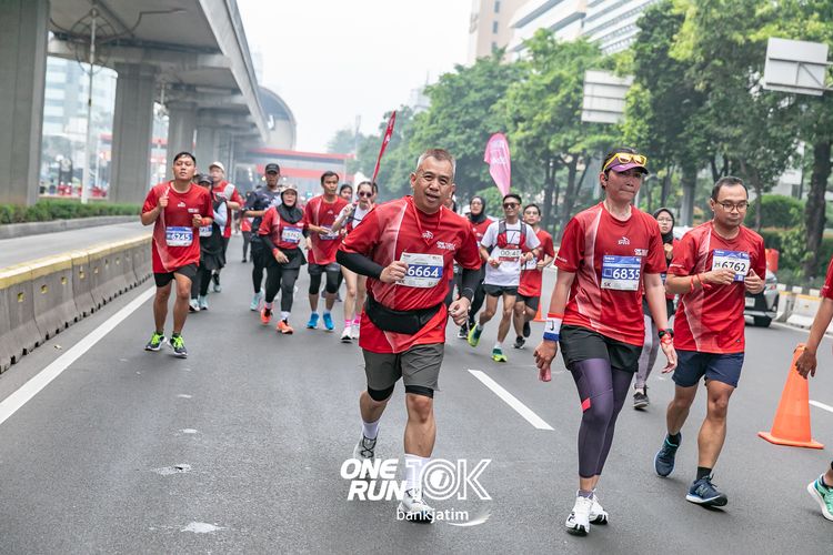 Race photo from ONE RUN 10 K