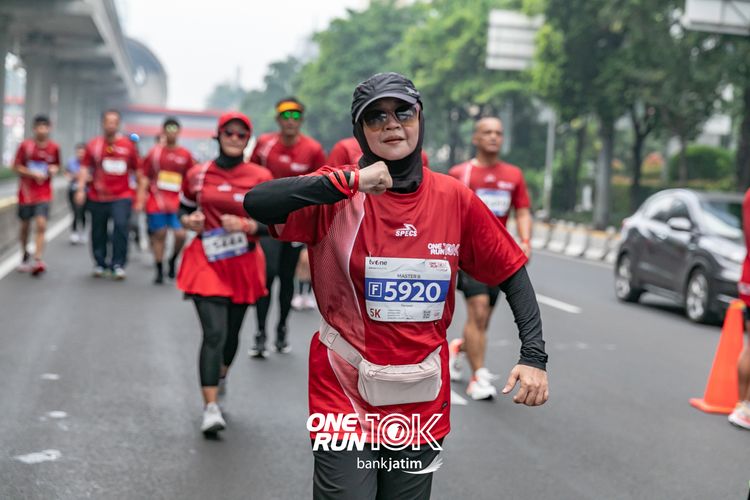 Race photo from ONE RUN 10 K