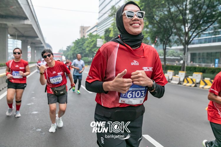 Race photo from ONE RUN 10 K