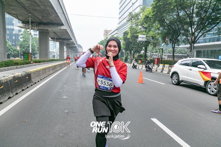 Race photo from ONE RUN 10 K