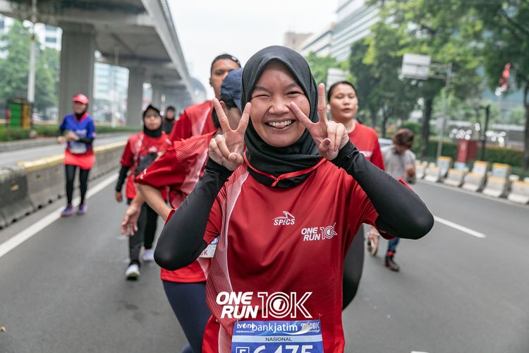 Race photo from ONE RUN 10 K