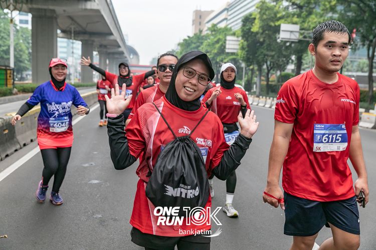 Race photo from ONE RUN 10 K