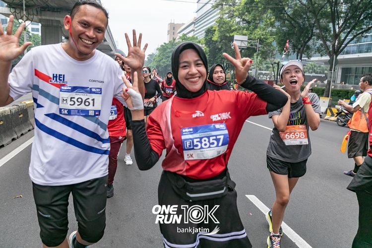 Race photo from ONE RUN 10 K