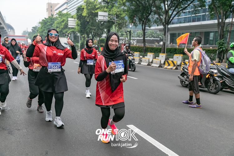 Race photo from ONE RUN 10 K