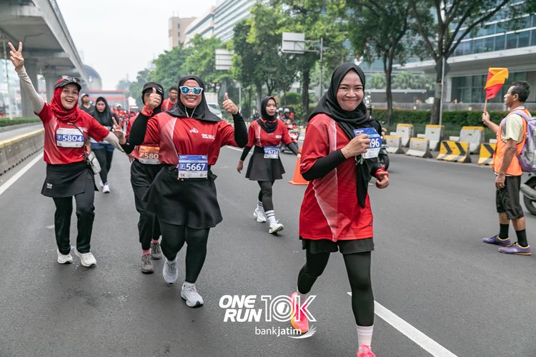 Race photo from ONE RUN 10 K