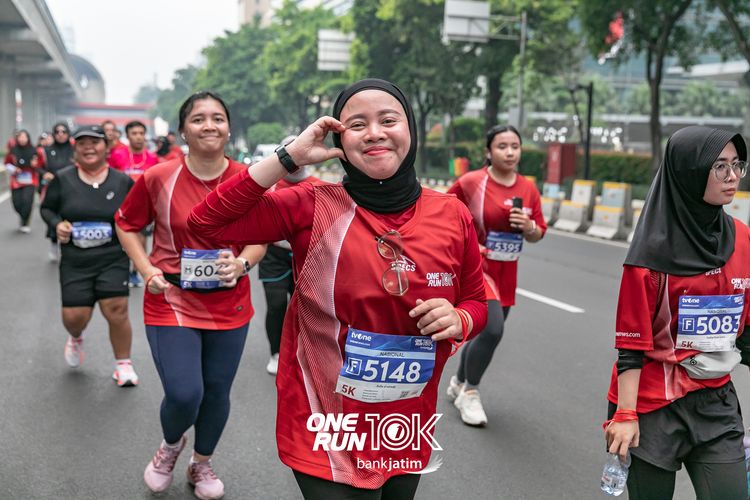 Race photo from ONE RUN 10 K
