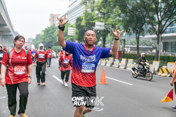 Race photo from ONE RUN 10 K