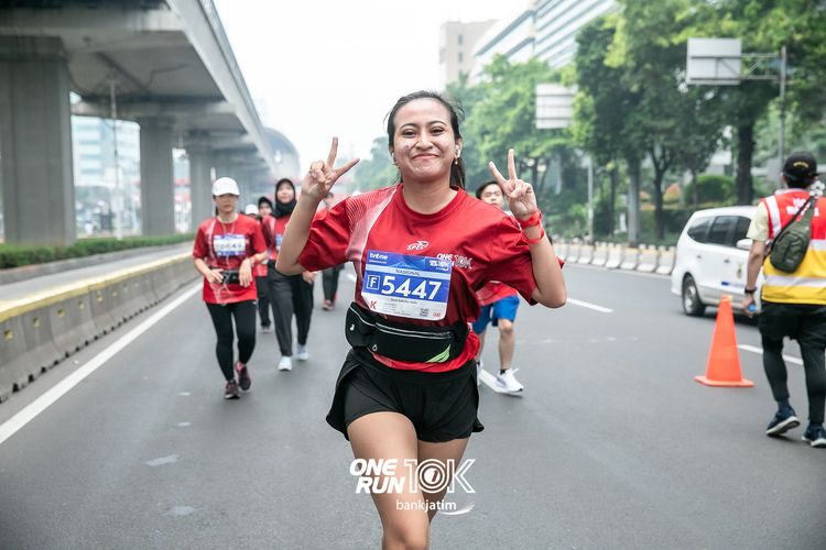 Race photo from ONE RUN 10 K