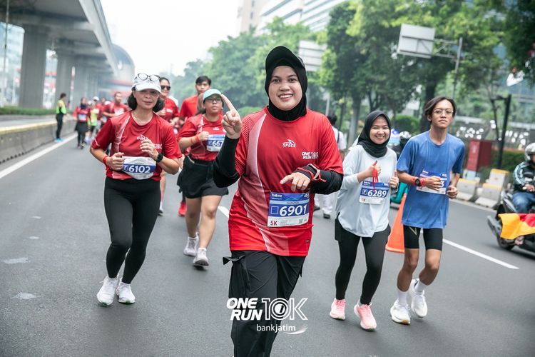 Race photo from ONE RUN 10 K
