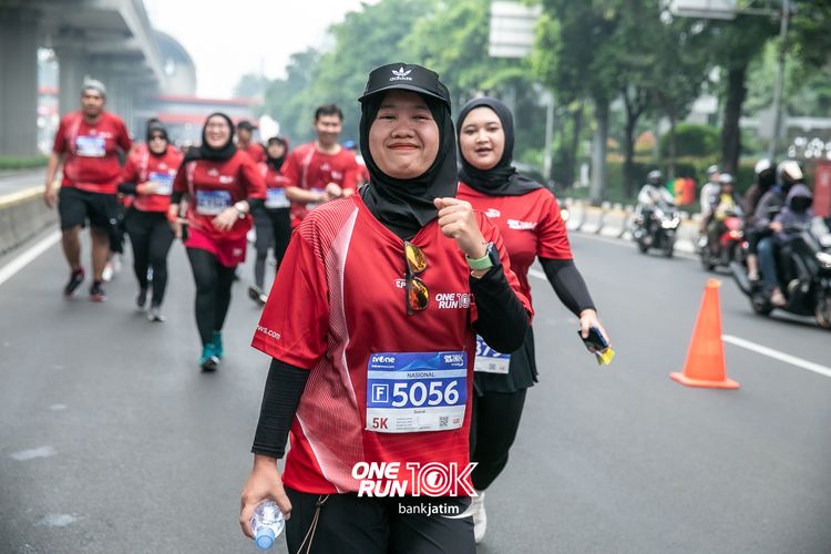 Race photo from ONE RUN 10 K