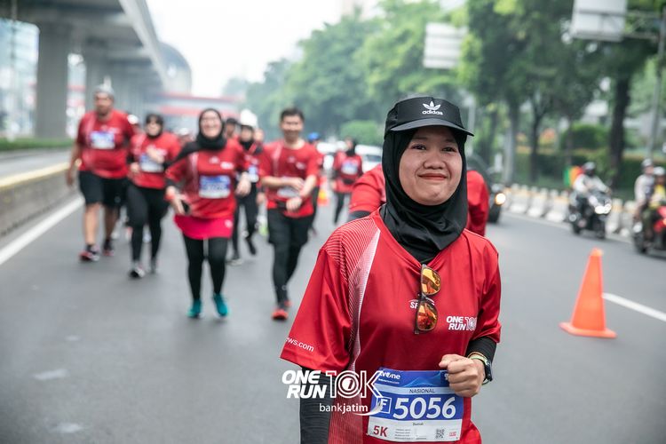 Race photo from ONE RUN 10 K
