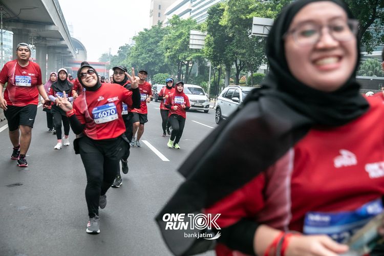 Race photo from ONE RUN 10 K