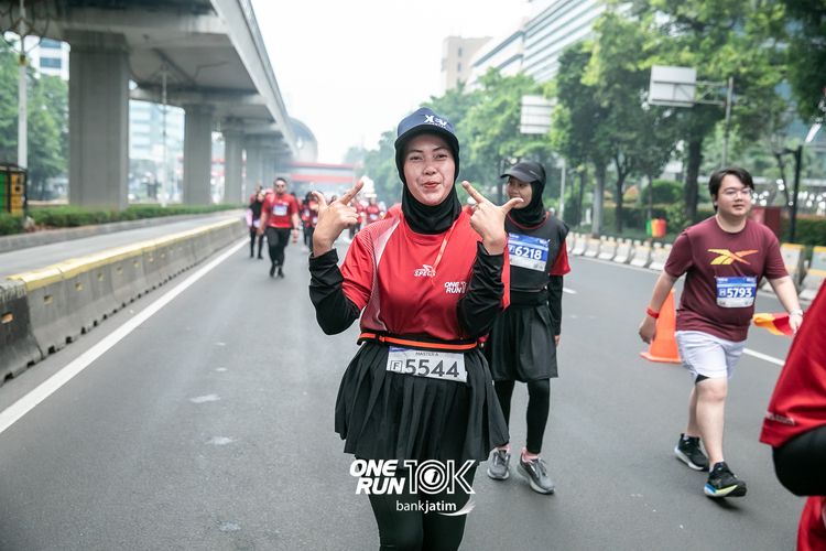 Race photo from ONE RUN 10 K