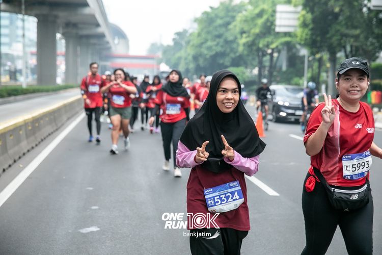 Race photo from ONE RUN 10 K