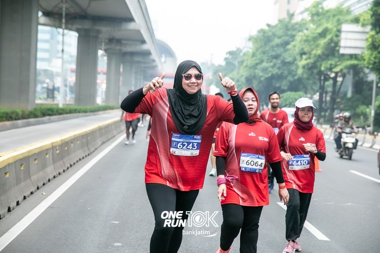Race photo from ONE RUN 10 K