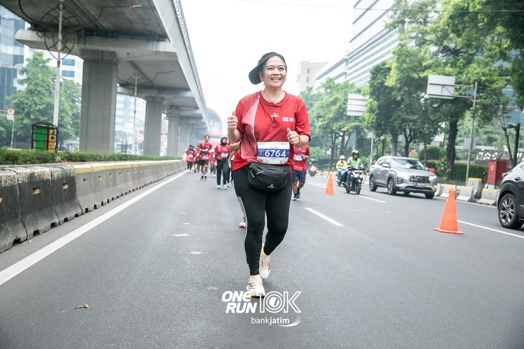 Race photo from ONE RUN 10 K