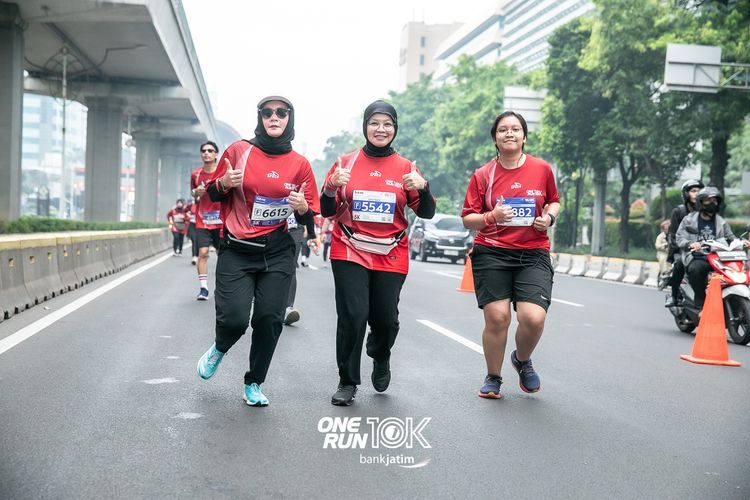 Race photo from ONE RUN 10 K