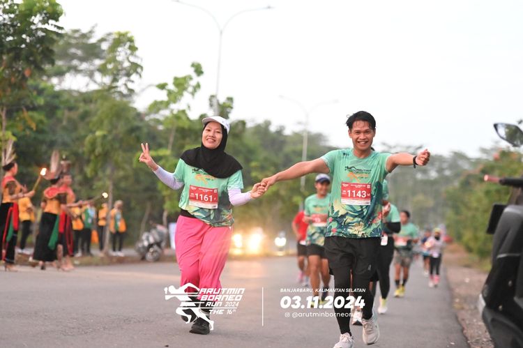 Race photo from Arutmin Borneo Run 2024