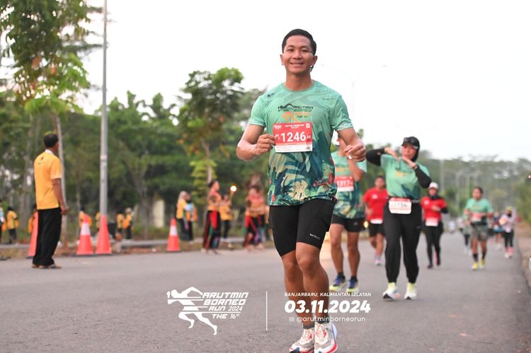 Race photo from Arutmin Borneo Run 2024