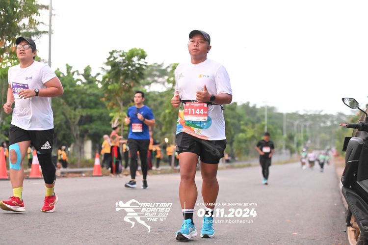 Race photo from Arutmin Borneo Run 2024