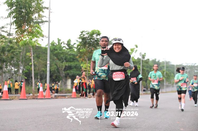 Race photo from Arutmin Borneo Run 2024