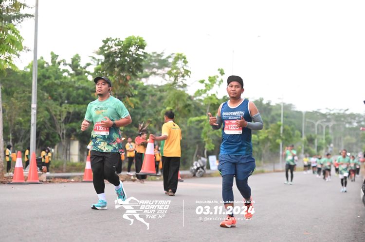 Race photo from Arutmin Borneo Run 2024