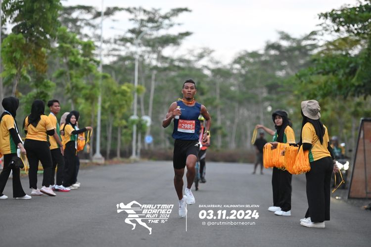Race photo from Arutmin Borneo Run 2024