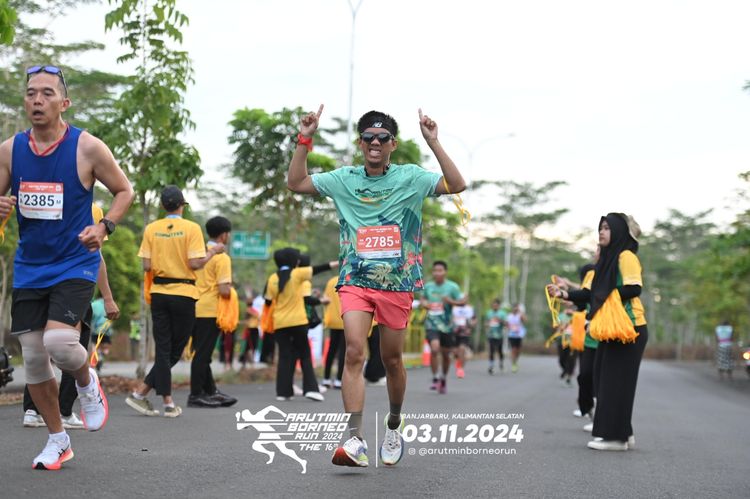 Race photo from Arutmin Borneo Run 2024