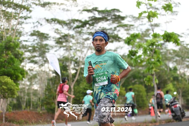 Race photo from Arutmin Borneo Run 2024