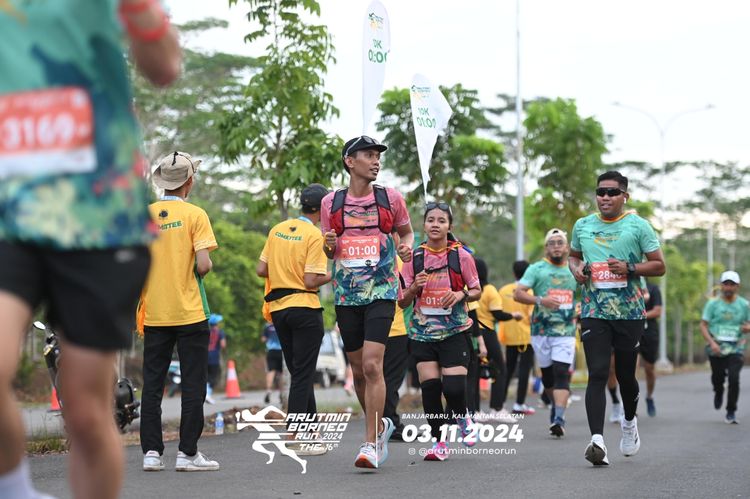Race photo from Arutmin Borneo Run 2024