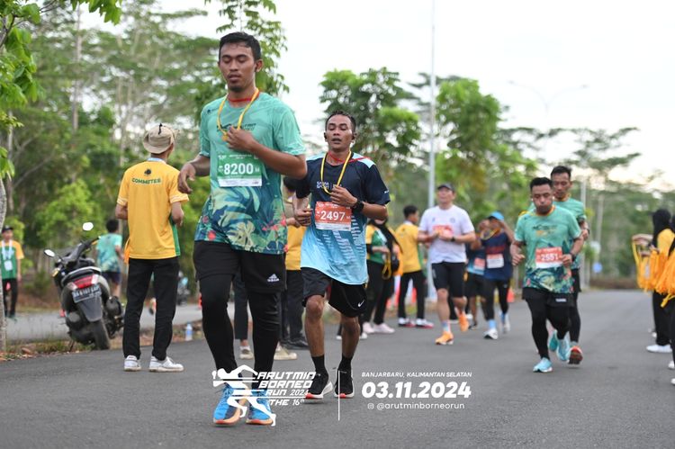 Race photo from Arutmin Borneo Run 2024