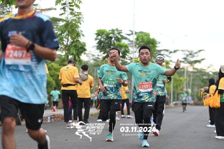 Race photo from Arutmin Borneo Run 2024