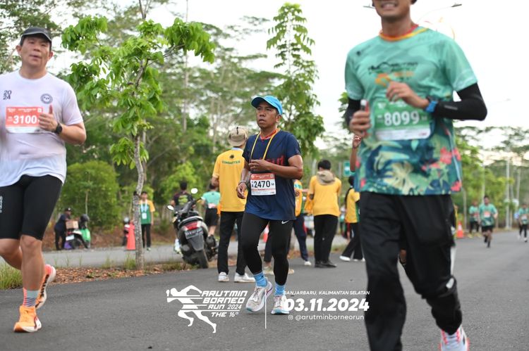 Race photo from Arutmin Borneo Run 2024