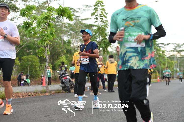 Race photo from Arutmin Borneo Run 2024