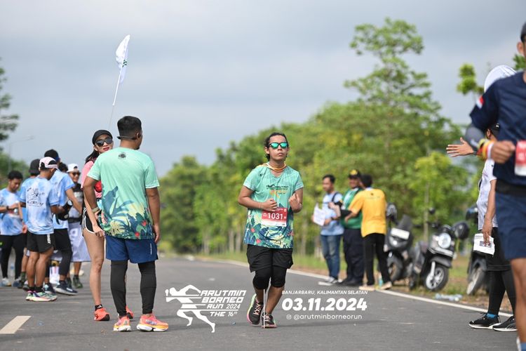 Race photo from Arutmin Borneo Run 2024