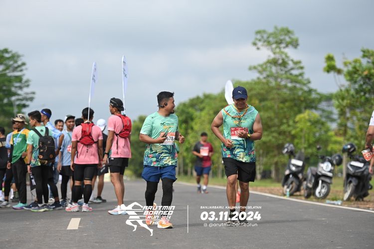 Race photo from Arutmin Borneo Run 2024