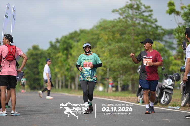 Race photo from Arutmin Borneo Run 2024