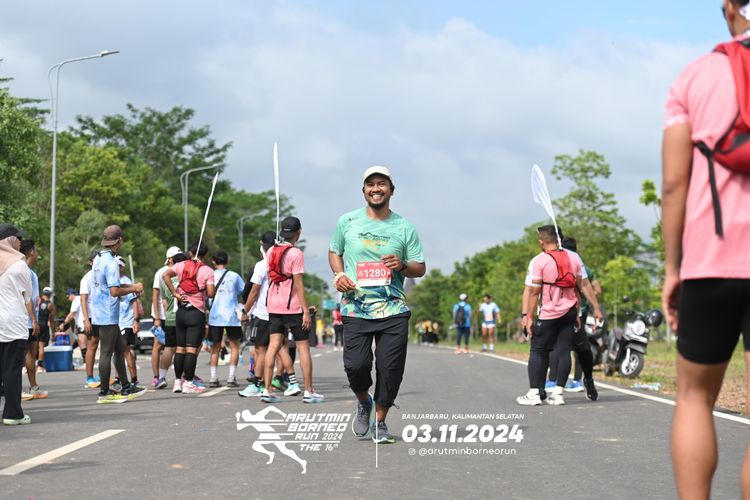 Race photo from Arutmin Borneo Run 2024