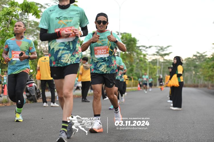 Race photo from Arutmin Borneo Run 2024