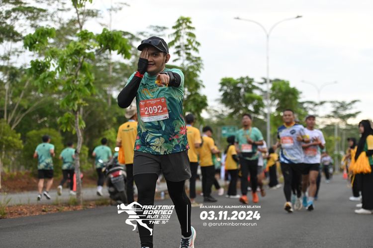 Race photo from Arutmin Borneo Run 2024