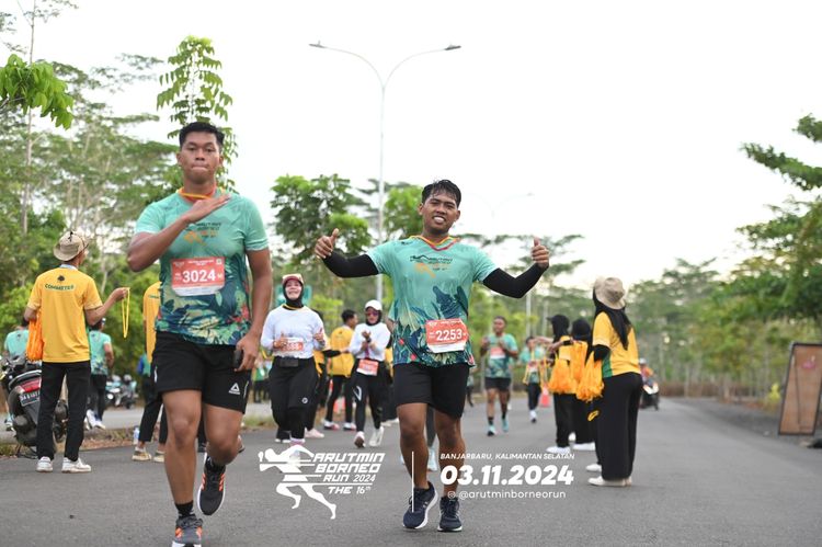 Race photo from Arutmin Borneo Run 2024
