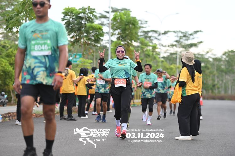 Race photo from Arutmin Borneo Run 2024