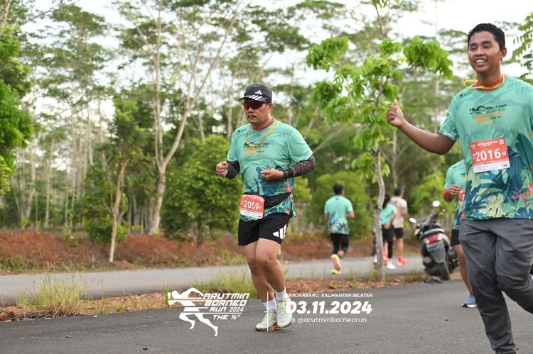 Race photo from Arutmin Borneo Run 2024