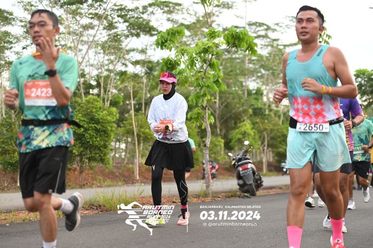 Race photo from Arutmin Borneo Run 2024