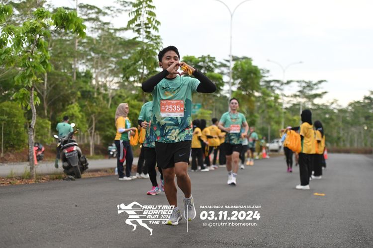 Race photo from Arutmin Borneo Run 2024