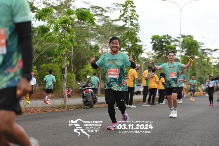 Race photo from Arutmin Borneo Run 2024