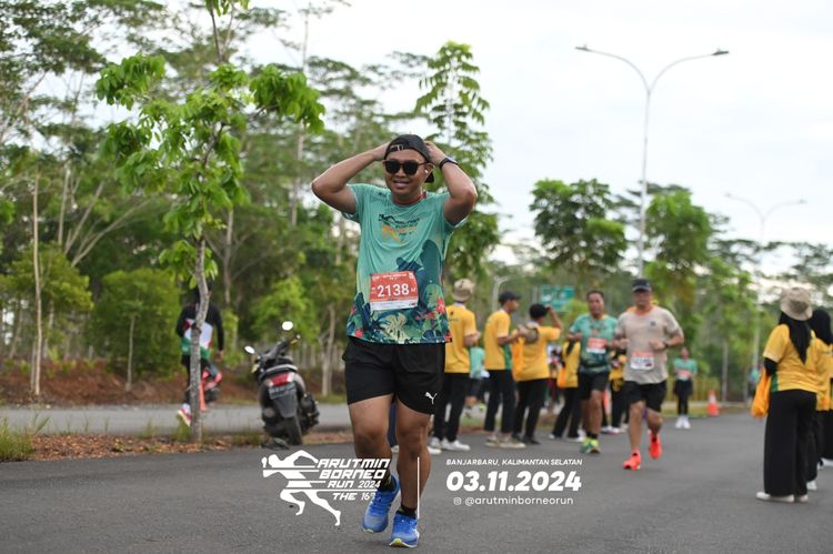 Race photo from Arutmin Borneo Run 2024