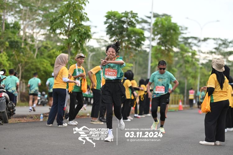 Race photo from Arutmin Borneo Run 2024