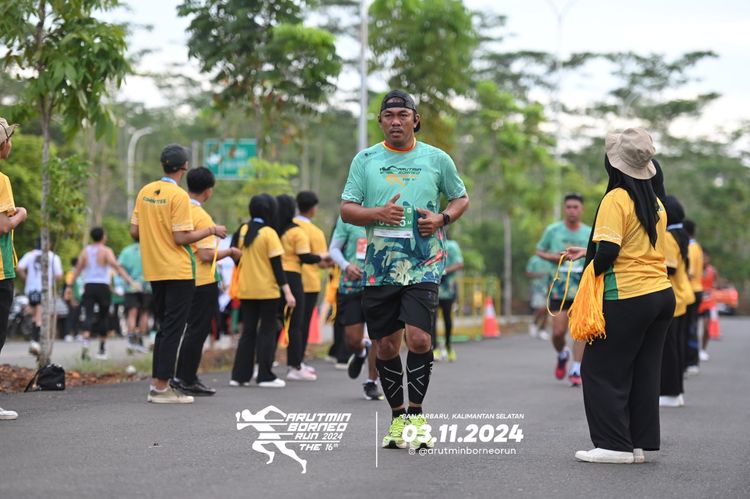 Race photo from Arutmin Borneo Run 2024