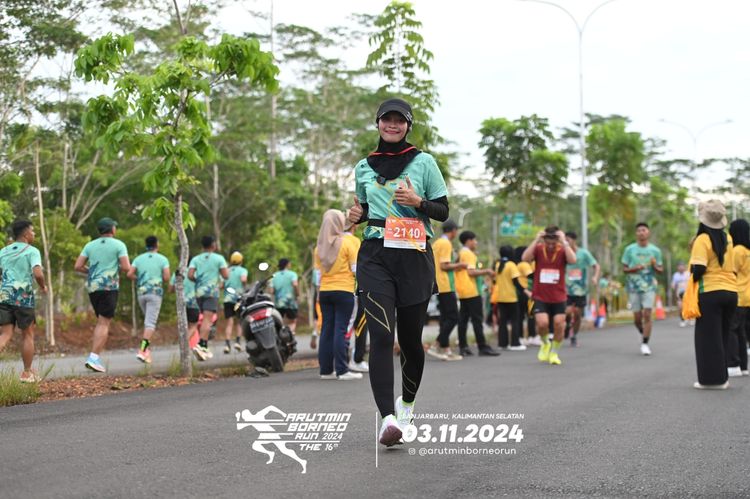 Race photo from Arutmin Borneo Run 2024